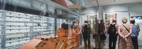 Ausstellung "Einblick ins Geheime"