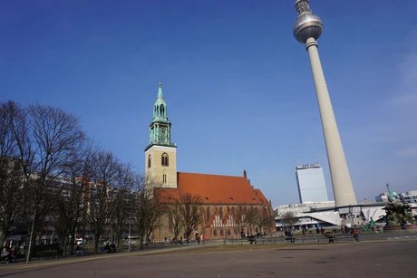 Treffpunkt Marienkirche/Hauptportal Karl-Liebknecht-Str. 8