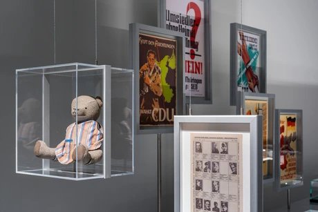 Das Jahrhundert der Flucht - Eine europäische Geschichte der Zwangsmigrationen vom 20. Jahrhundert bis in unsere Zeit