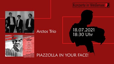 Foto mit dem "Arctos Trio" bestehend aus Violine, Viola und Cello. Darunter eine Grafik zum Ensemble "Piazzolla in your Face!" mit eier Karikatur von Astor Piazzolla an seinem Bandoneon