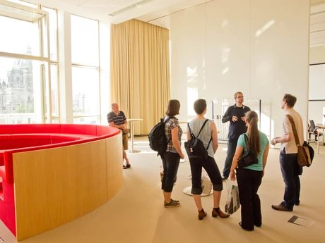 e_d8738ac897c636493f5c978e82c30e2d_img-hopop