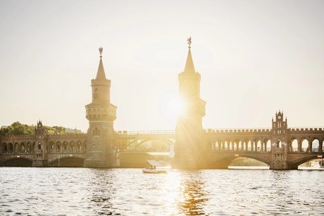Oberbaumbrücke beim Sonnenuntergang