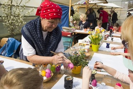 Ostereiermalen in sorbischer Tradition