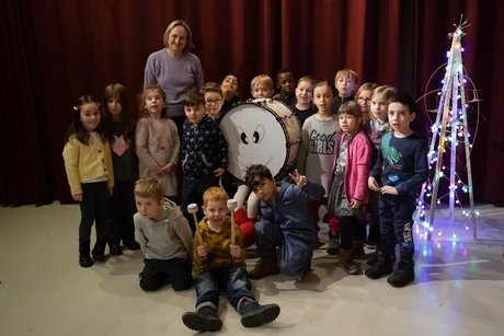 e_e0cd2f9e6baad802bca63bf57e7c4ae9_img-hopop