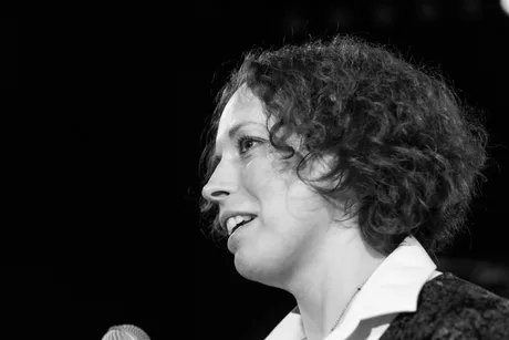 e_e62ba6f5f84776a1e785f1ee733929bf_img-hopop