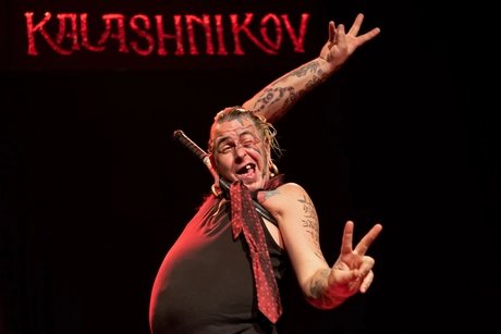 Kabaret Kalashnikov: Taverna Stories – Ein wildes Varieté-Spektakel