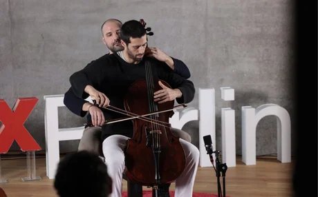 The Interacting Cellos: Simon Hoffmann und Moritz Ebert