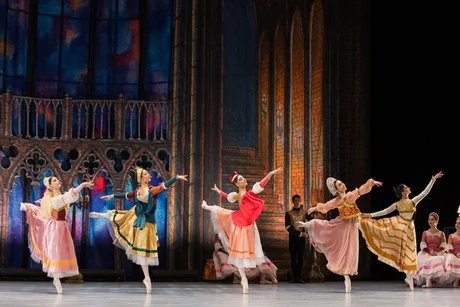 Schwanensee - Grand Classic Ballet - Die traditionelle Wintertournee
