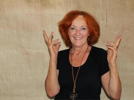 Ne Frau Zu Sein Ist Kabarett Altstadttheater Köpenick Tkt