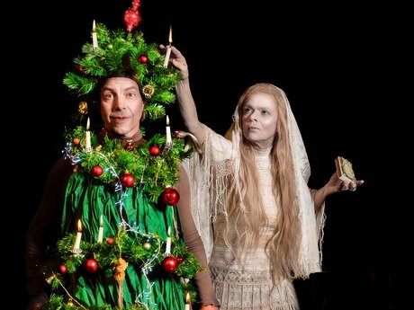 Märchen im Glaspalast von und mit dem Hexenberg Ensemble: Der Tannenbaum | Das Mädchen mit den Schwefelhölzern
