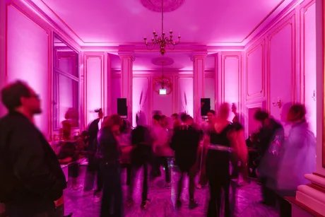 Ausstellung mal anders: Ein langer Museums-Abend mit Live-DJ und Drinks!