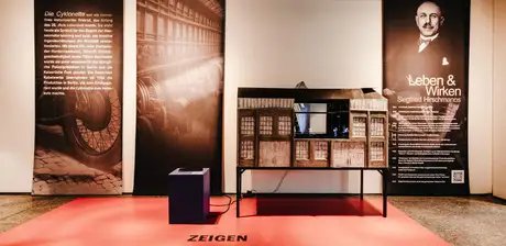 Ausstellungsansicht: (Un)sichtbare Orte. Siegfried Hirschmann – ein vergessener Industriepionier