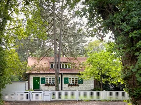 Waldsiedlung Zehlendorf (Papageiensiedlung) und Umgegend. Architekturführung von Christian Fessel / Mann mit Hut Touren