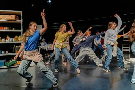 Zum Lachen in den Keller, LABYRINTH Theater Stuttgart