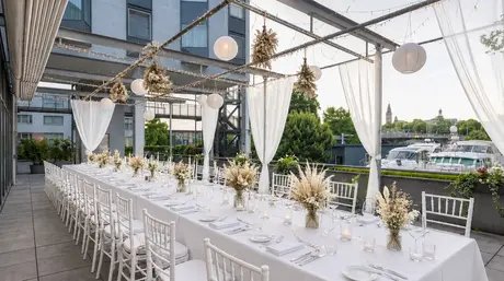 Dineren Blanc Hell Credit Leonardo Hotels Central Europe
