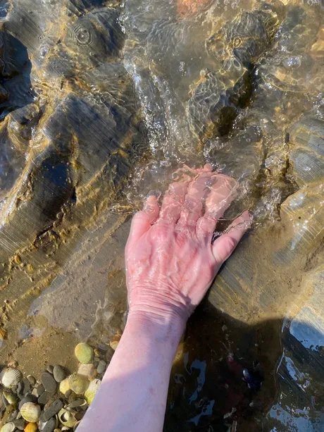 To Touch and Being Touched (2023), Diatomit-Meeresboden auf der Insel Fur, Dänemark.