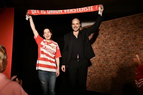 Eisern Verschossen 2 Bis Das Tor Uns Scheidet Altstadttheater Koepenick Gritt Ockert 22