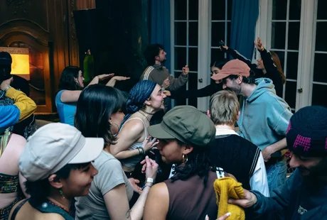 »Ivy Sessions X Art Night« – Tanzperformance & Kunstausstellung