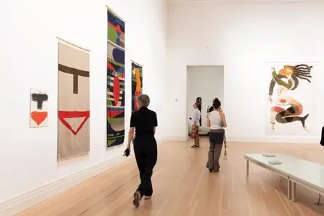 Gabriele Stötzer: Dabei sein und nicht schweigen, Installationsansicht, Gropius Bau, 2026