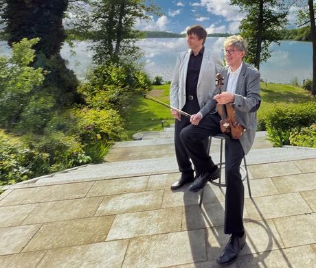 Thorsten Rosenbusch (Violine) und Dr. Eckart Möbius