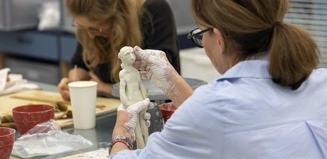 Modellier-Workshop mit Erwachsenen in Haus Bastian