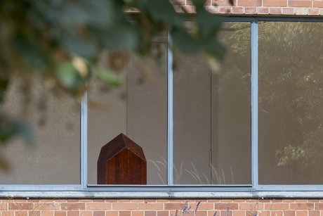 Ausstellungsansicht, Matt Browning: A Screen of Trees, Mies van der Rohe Haus.
