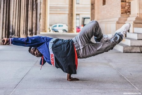 Move Together - Dance Connects
