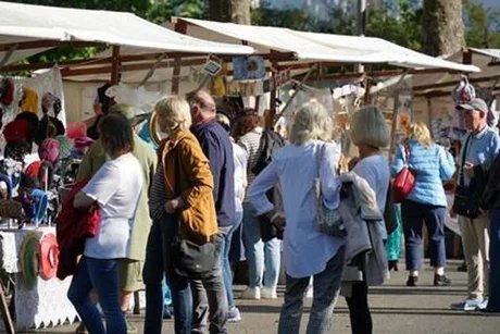 Kunst in allen Formen und Farben 