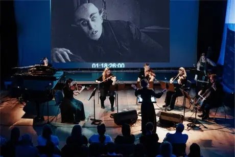 Nosferatu. Eine Symphonie des Grauens