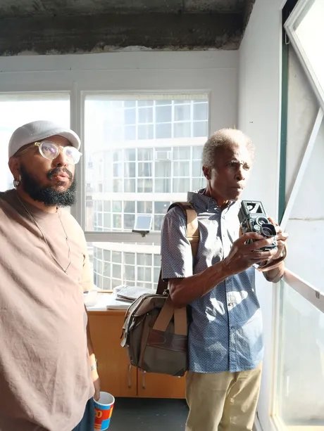 Artist Talk: Vilanismo im Gespräch mit Akinbode Akinbiyi