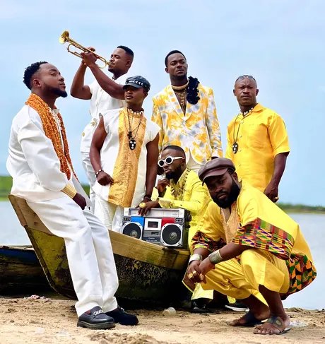 The Berlin Afrobeat Company, Santrofi