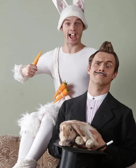 Familientheater Coq Au Vin - Die große Zaubershow des Ala Labama