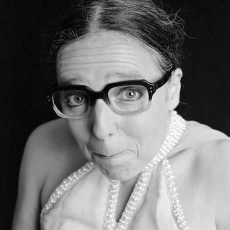 Rosemie...Clownin...Komikerin...oder Verzauberin...? - Für sie gibt es keine Schublade!