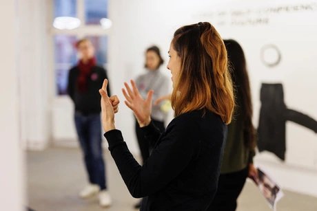 KW Institute for Contemporary Art, DGS–Führung 2022; Foto: Frank Sperling.
