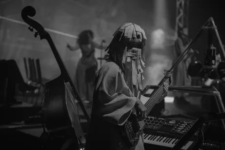 Anton Kats and Grounded Outer Space People; Foto: Camille Blake.