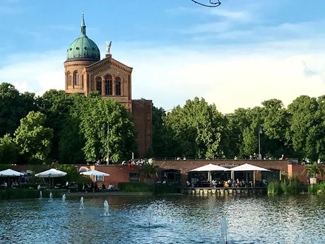 St. Michael, Berlin -Mitte und das Engelbecken