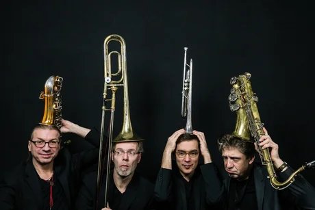 Fun Horns 40