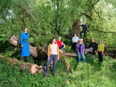 [ materialistin ], Gruppenfoto