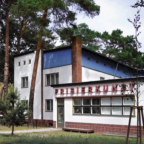 Waldsiedlung Zehlendorf, Ladenlokal der "Frisierkunst"