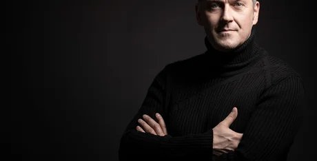  Tickets  10. Jan. 27, 11:00 Uhr Auf Einladung der Berliner Philharmoniker  Info  Liebesschmerz, ein prachtvoller Ball, ein ländliches Idyll, der Gang zum Schafott und ein Hexensabbat: In seiner Symphonie fantastique präsentiert Hector Berlioz ein...