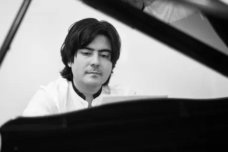 Ambient Klassik: Mit dem Klavier zu den Sternen | Konzert mit Alexander Raytchev