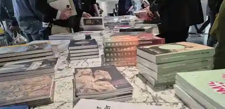 Büchersonderverkauf im Kulturforum