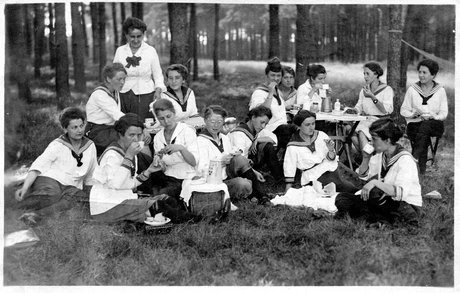 27 Wsmim G7215 Damenrudern 1912 Einzelfoto,scan Sw(1)