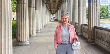 Künstlerin Uli Aigner – Unter den Kolonnaden, Museumsinsel Berlin
