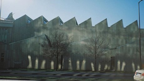 Fassade des Musikinstrumenten-Museums