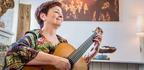 Karin Leo (Gitarre)