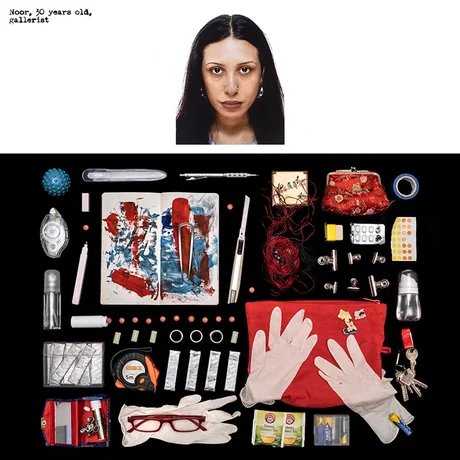 Sergei Stroitelev – What she carries (4)