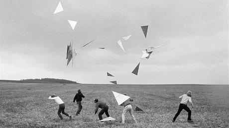 GoClaraGo_Drachen-Aktion beim Pleinair in Kolkwitz Rudolstadt  1986