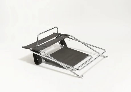 Foto: Florian de Brün, Stahlrohrsessel B4, zusammenklappbar, Entwurf Marcel Breuer, 1927
