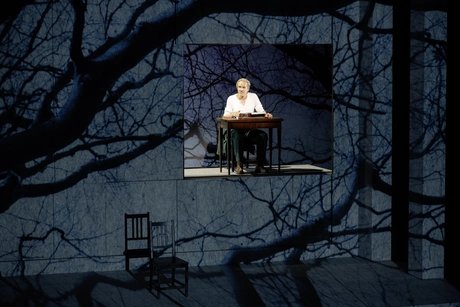 Fremder als der Mond